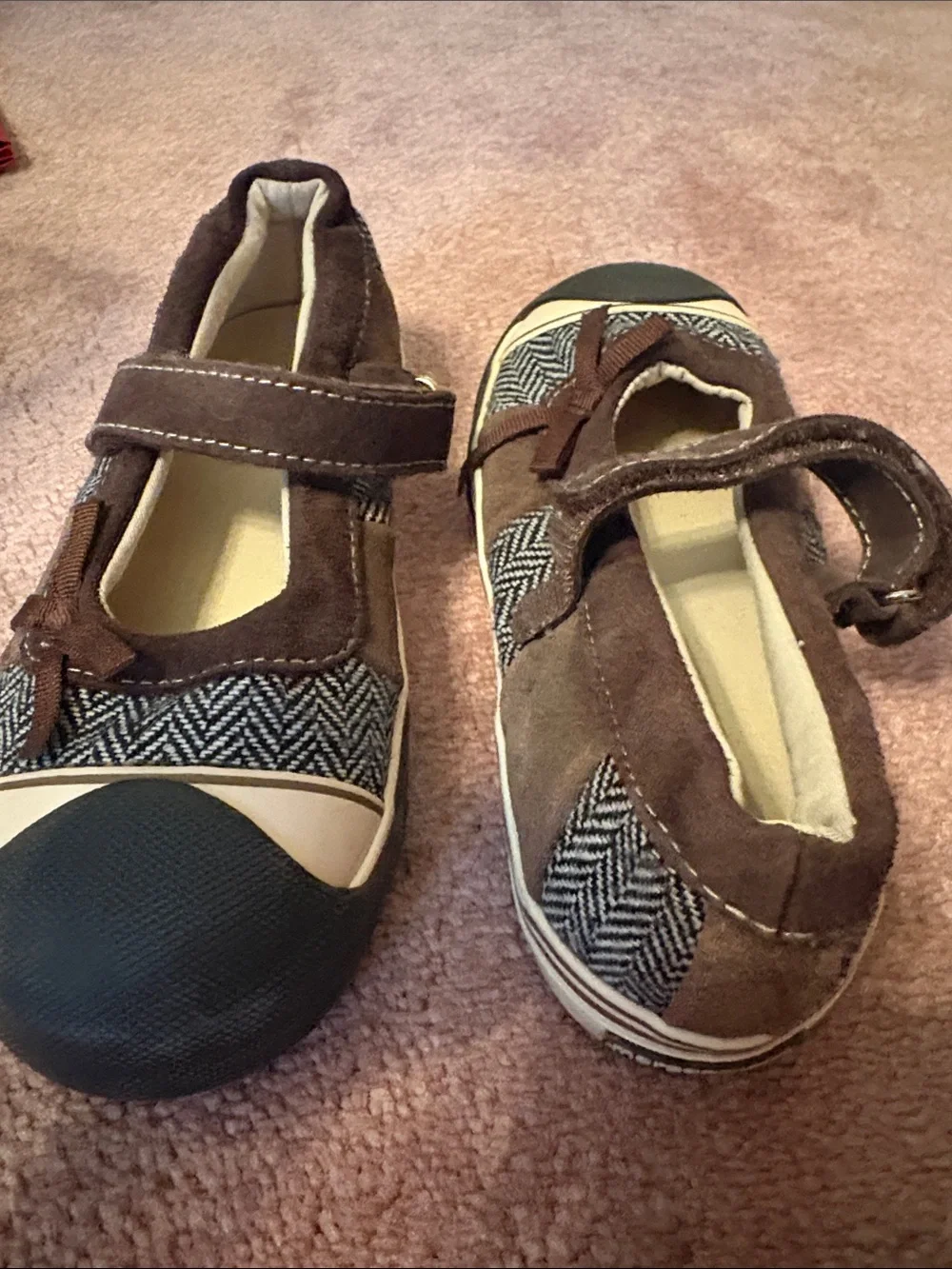 Morgan & Milo Brown, Cream & Black Girls' Mary Jane Shoes